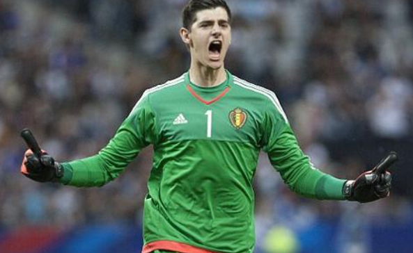 库尔图瓦剖析皇马困境：坚守信念，共克时艰